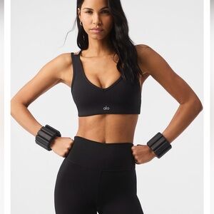 ALO airlift ribbed sports bra Size Small